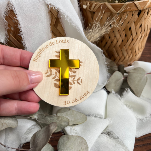 magnet en bois pour annoncer le baptêmes thème feuillage cadeaux
